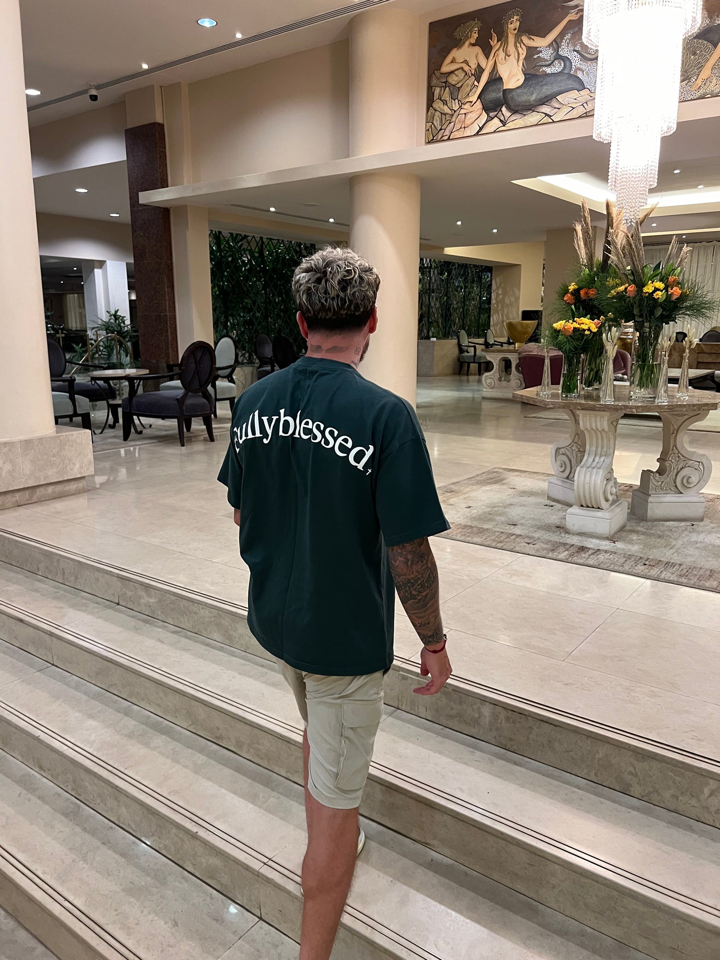 SIGNATURE TEE - FOREST GREEN
