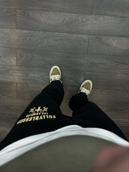 Signature Straight Leg Sweatpants - Black